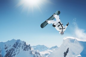 星空体育官网-哈登赛事爆冷新规引争议，美国队陷舆论漩涡